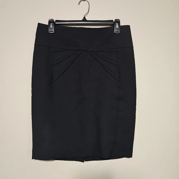 Zara Dresses & Skirts - Zara Basic Pencil Skirt Women's Size Large Black Stretch Knee Length Classic